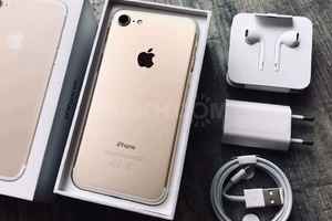 Продам iPhone 7 gold 32Gb
